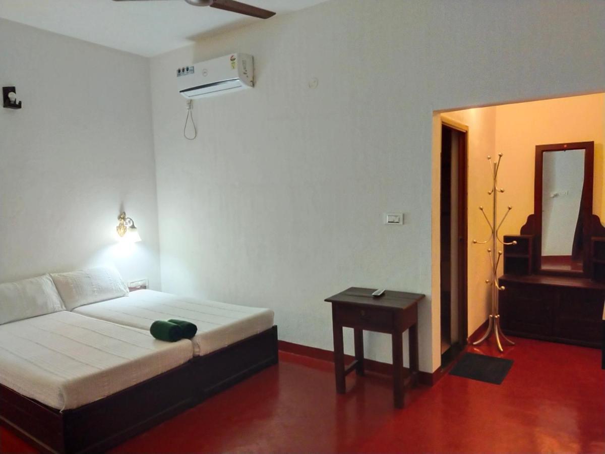 Marari Beach Clleetus Homestay Mararikulam Zimmer foto